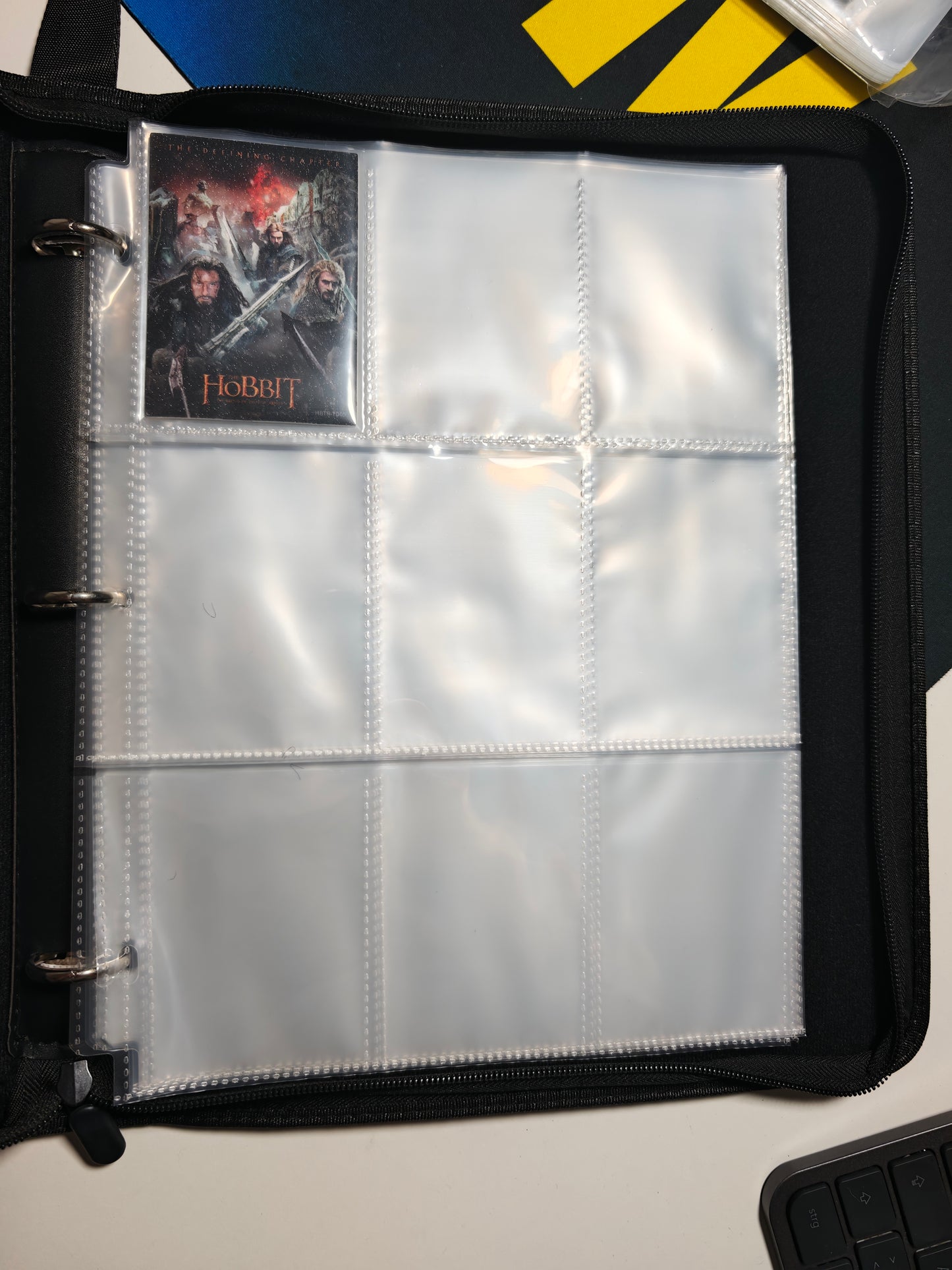 Card.Hobby LOTR The Hobbit Zip-Binder (Basic)